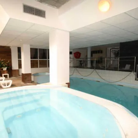 Le - Piscine 19 - Pour 6 Personnes Mae-8814 Gourette